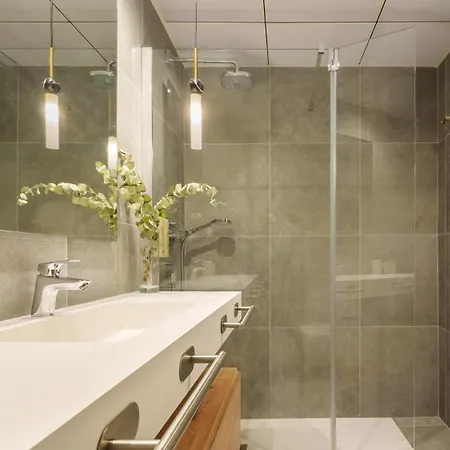 Aster Luxury Apartment *